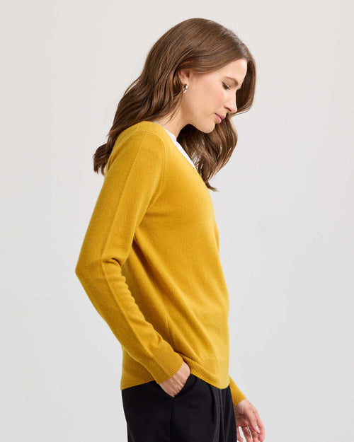 Essential Cashmere V-Neck