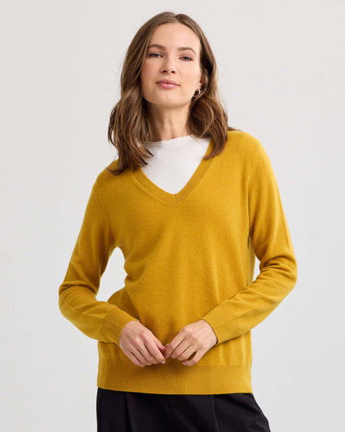 Essential Cashmere V-Neck