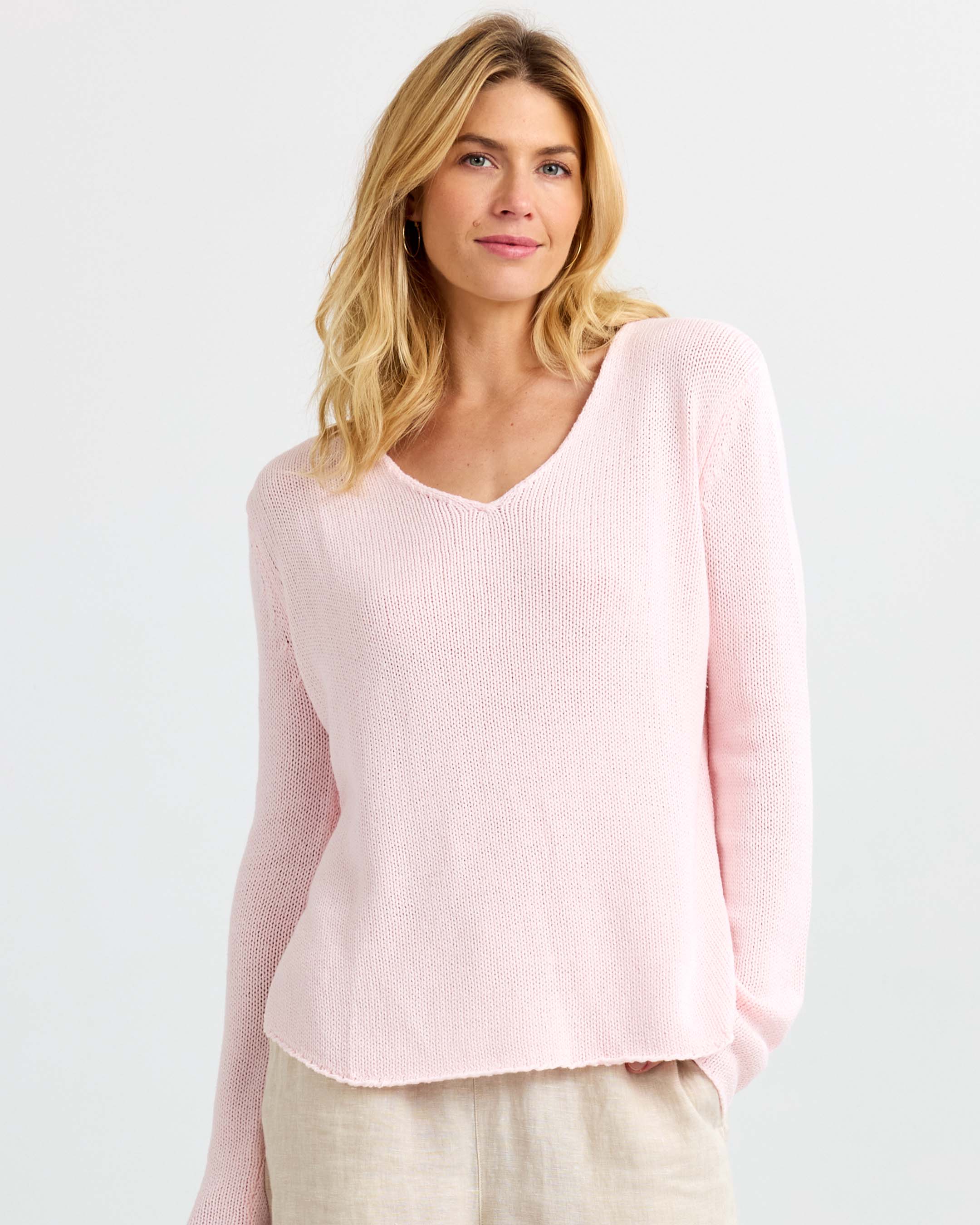 Round Edge V-Neck