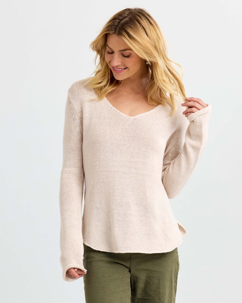 Round Edge V-Neck