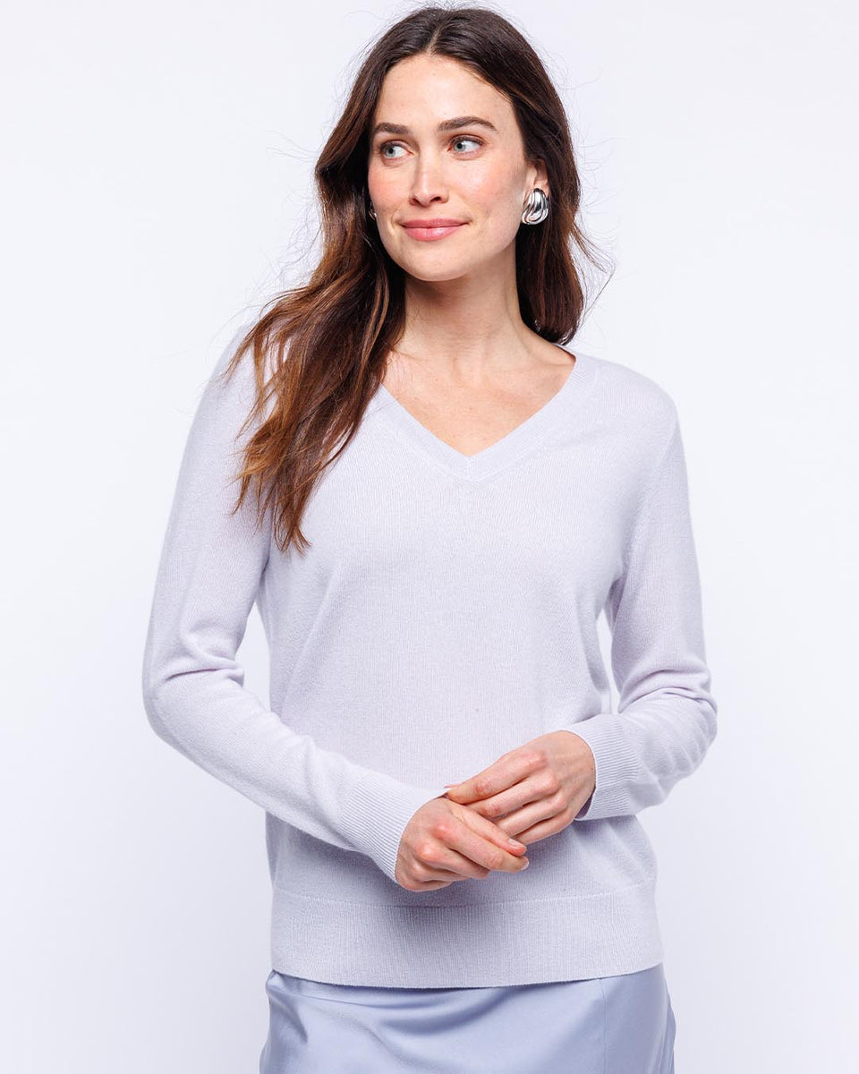 Essential Cashmere V-Neck - Lilac Frost | Pura Cashmere