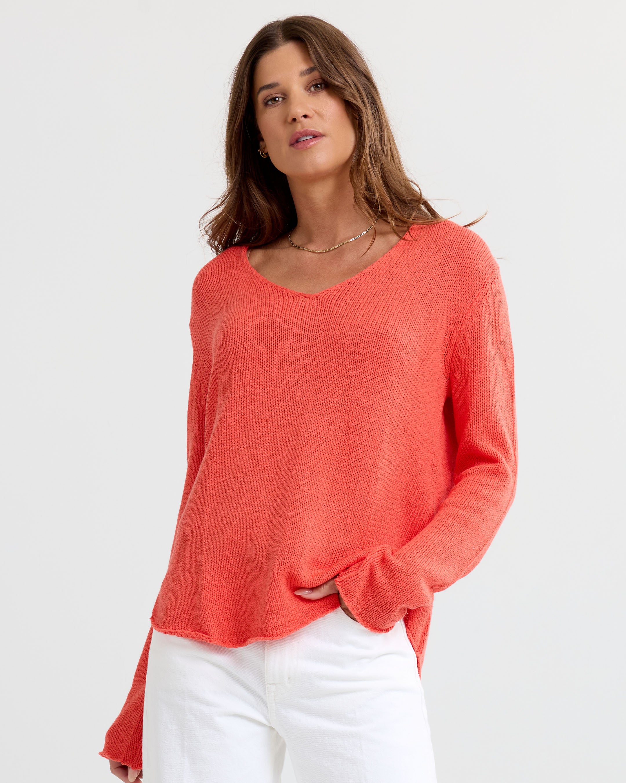 Round Edge V-Neck