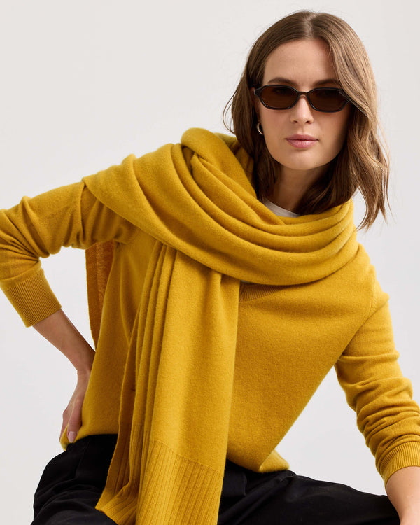 Essential Cashmere V-Neck