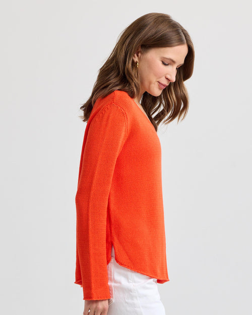 Round Edge V-Neck