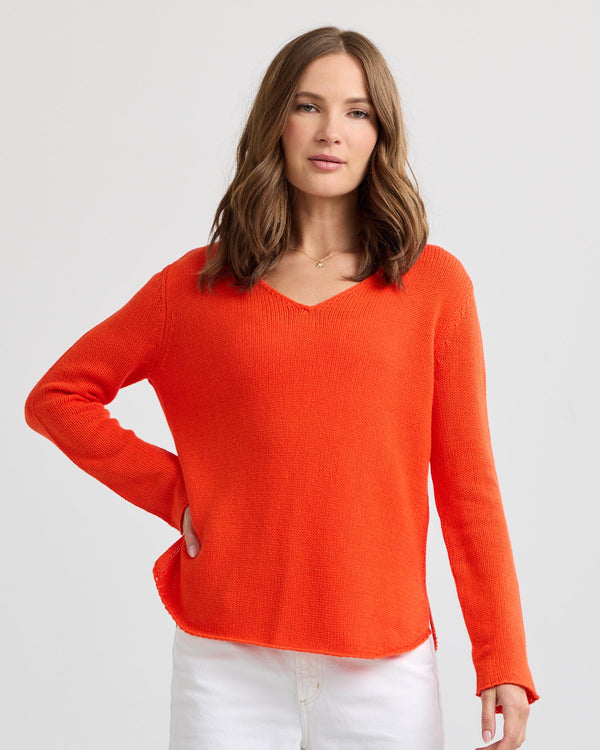 Round Edge V-Neck